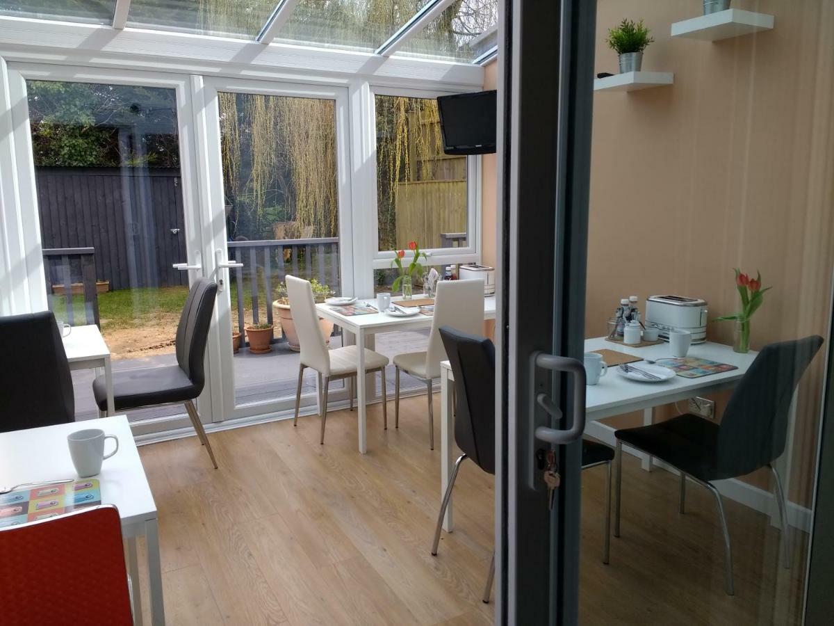 Bentleys Coast And Country B&B Lymington Exterior foto